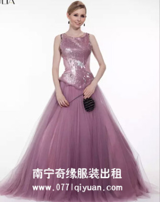 南宁哪里有主持人服装出租南宁婚纱礼服出租
